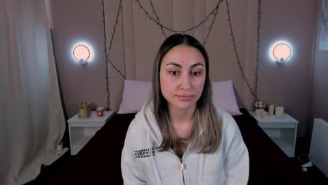 fly_ari online show from May 14, 2026, 8:54 am