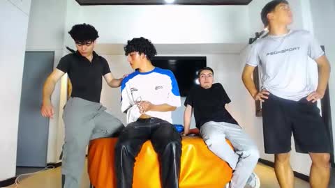 flyckers online show from November 16, 2025, 9:42 pm