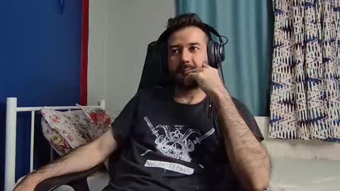 FlyDirty online show from October 8, 2025, 10:13 am