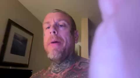 flymeaway28 online show from September 18, 2025, 11:34 am