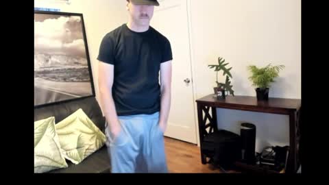 Snapshot of fngaymerguy chatting on April 19, 2026, 2:22 am bulge vpl online show from April 19, 2026, 2:22 am