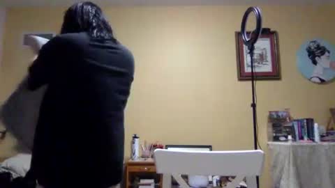 fnu_fnu online show from September 15, 2025, 1:38 am