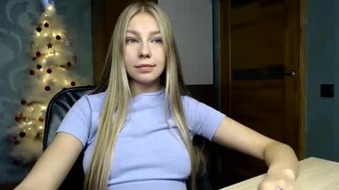Snapshot of fofhcf chatting on January 16, 2025, 6:27 pm Molli Ready for any play with you. Hottest show in pvt Help a student earn big tokens online show from January 16, 2025, 6:27 pm