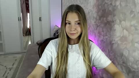 Molli  Ready for any play with you. Hottest show in pvt  Help a student earn big tokens  online show from October 18, 2025, 3:35 pm