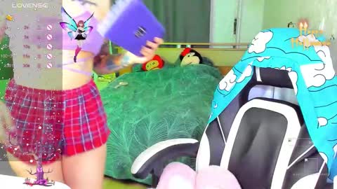 folinskaayaa online show from November 3, 2025, 2:57 am