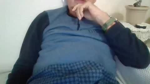 folletto1 online show from December 16, 2025, 8:14 pm