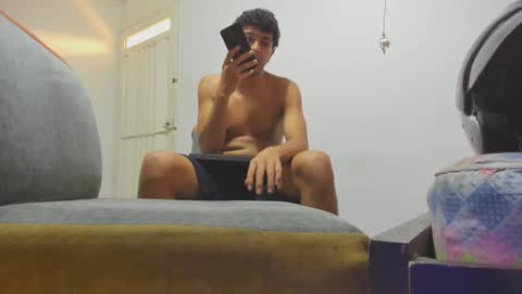 Snapshot of foot_master777 chatting on February 3, 2025, 8:03 pm foot_master777 online show from February 3, 2025, 8:03 pm