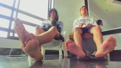 Snapshot of foot_master777 chatting on February 21, 2025, 4:16 pm foot_master777 online show from February 21, 2025, 4:16 pm