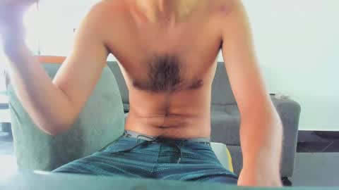 Snapshot of foot_master777 chatting on March 12, 2025, 3:07 pm foot_master777 online show from March 12, 2025, 3:07 pm