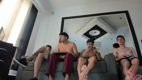 Snapshot of foot_master777 chatting on September 28, 2025, 7:52 pm foot_master777 online show from September 28, 2025, 7:52 pm