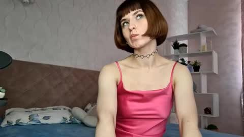 Laura online show from September 17, 2025, 9:33 am