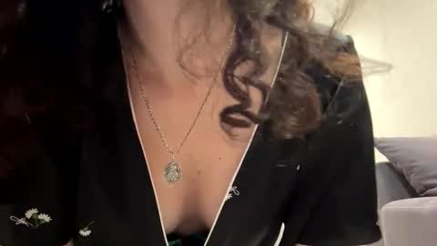 Snapshot of forbiddennvelvet chatting on October 31, 2025, 5:47 pm forbiddennvelvet online show from October 31, 2025, 5:47 pm