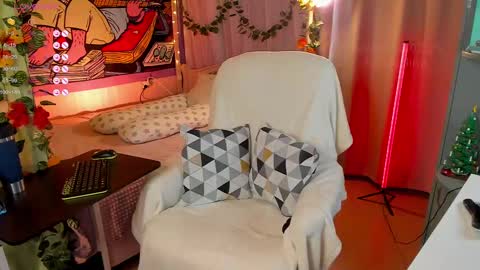     online show from February 16, 2025, 1:05 pm