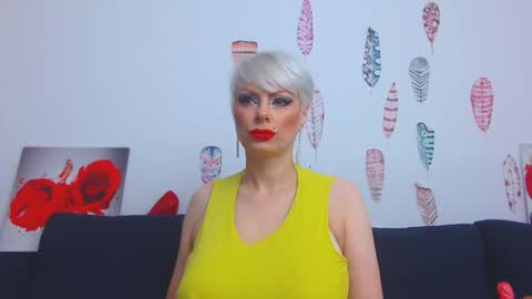 Snapshot of forever_barbie chatting on October 20, 2025, 11:05 pm Adana online show from October 20, 2025, 11:05 pm