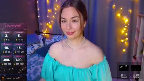 Snapshot of foreversmileme chatting on December 11, 2024, 2:41 am Julia online show from December 11, 2024, 2:41 am