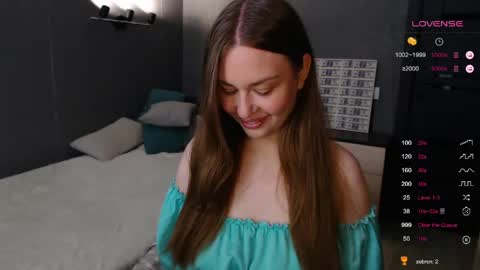 Snapshot of foreversmileme chatting on May 13, 2026, 3:20 pm Julia online show from May 13, 2026, 3:20 pm