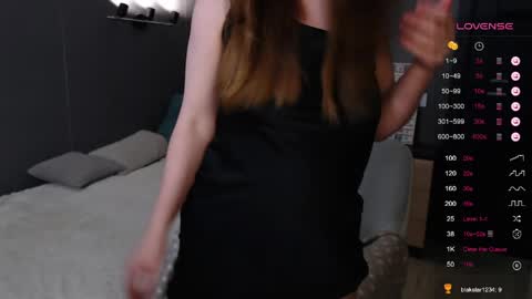 Snapshot of foreversmileme chatting on May 21, 2026, 3:41 pm Julia online show from May 21, 2026, 3:41 pm