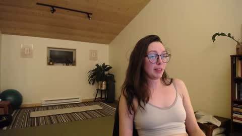 formicaforest online show from March 8, 2025, 3:06 am