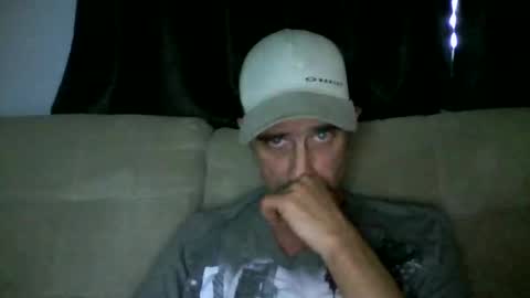 Snapshot of fouraide42 chatting on April 6, 2026, 10:22 pm fouraide42 online show from April 6, 2026, 10:22 pm