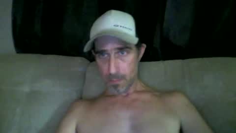 Snapshot of fouraide42 chatting on April 11, 2026, 7:45 am fouraide42 online show from April 11, 2026, 7:45 am