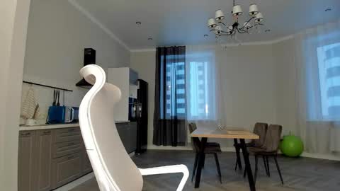 Kira online show from November 27, 2025, 2:13 am