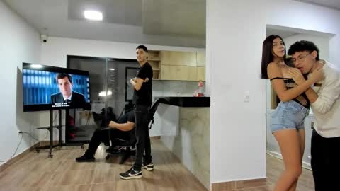 Camila-David-Karl-Alan online show from February 13, 2026, 5:03 am