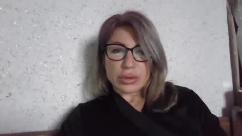 fox_red_lady7 online show from February 14, 2026, 10:12 am