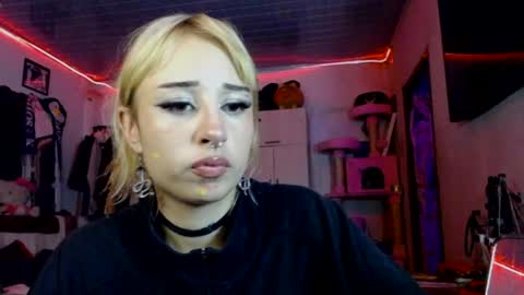 Snapshot of foxbunny_xd chatting on June 13, 2026, 1:58 am foxbunny_xd online show from June 13, 2026, 1:58 am