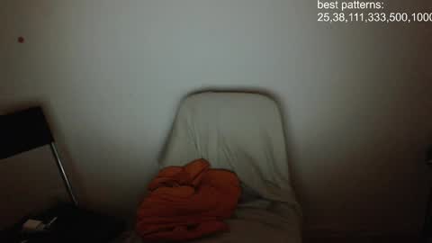 Snapshot of foxfrromearth chatting on February 8, 2025, 2:47 am i am your baby Alien online show from February 8, 2025, 2:47 am