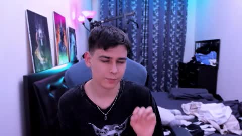 Foxicfu online show from September 19, 2025, 5:57 pm