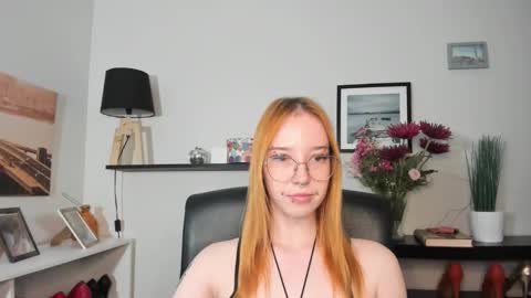 Snapshot of foxsonya chatting on June 8, 2026, 5:41 am Sonya online show from June 8, 2026, 5:41 am