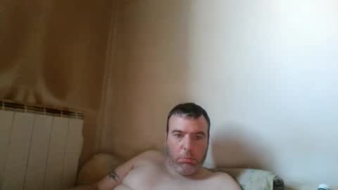 foxxx1982 online show from May 8, 2026, 11:48 am