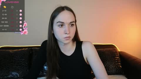 Snapshot of foxxy_girl_ chatting on September 16, 2025, 11:00 am andice online show from September 16, 2025, 11:00 am