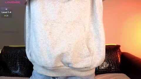 Snapshot of foxxy_girl_ chatting on September 26, 2025, 5:11 am andice online show from September 26, 2025, 5:11 am