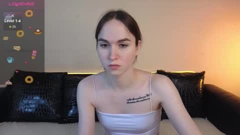 Snapshot of foxxy_girl_ chatting on September 30, 2025, 5:45 am andice online show from September 30, 2025, 5:45 am