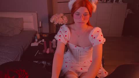 Snapshot of foxy_jpg chatting on October 26, 2025, 9:53 pm Sue online show from October 26, 2025, 9:53 pm