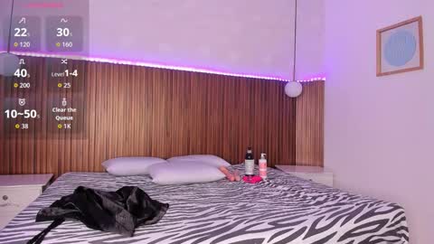 Snapshot of foxy_kylie chatting on February 16, 2026, 8:27 pm foxy_kylie online show from February 16, 2026, 8:27 pm