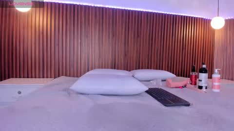 Snapshot of foxy_kylie chatting on March 10, 2026, 8:14 pm foxy_kylie online show from March 10, 2026, 8:14 pm