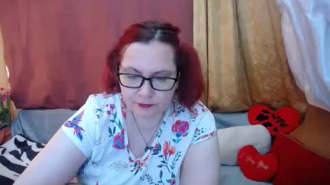 foxydesiree online show from May 19, 2026, 9:59 am