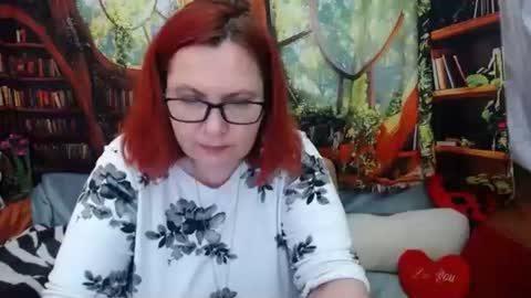 foxydesiree online show from May 21, 2026, 7:37 am