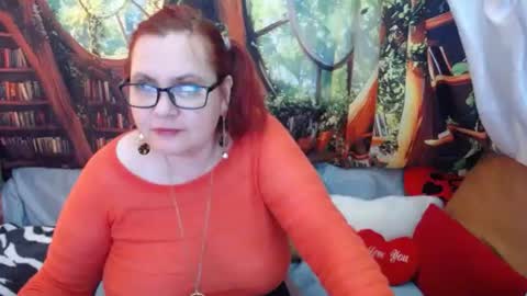 Snapshot of foxydesiree chatting on May 23, 2026, 10:52 am foxydesiree online show from May 23, 2026, 10:52 am