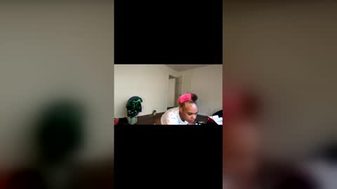 Snapshot of foxygoddess18 chatting on April 6, 2026, 8:32 pm foxygoddess18 online show from April 6, 2026, 8:32 pm