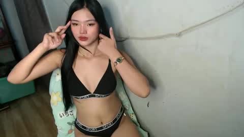 foxygoddess19 online show from January 25, 2025, 3:09 am