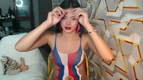 foxygoddess19 online show from February 17, 2025, 1:42 pm