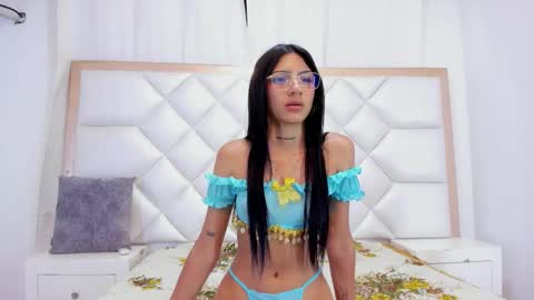 foxyhillx online show from October 26, 2025, 7:20 pm