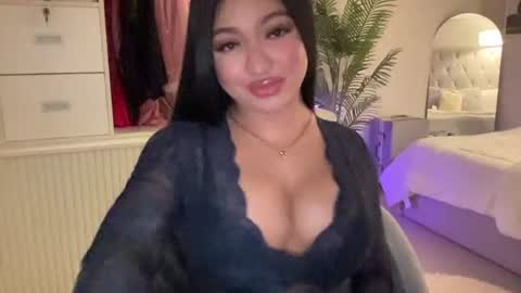 Snapshot of foxyluscious chatting on February 3, 2025, 5:03 pm Ms Celeste Anne online show from February 3, 2025, 5:03 pm