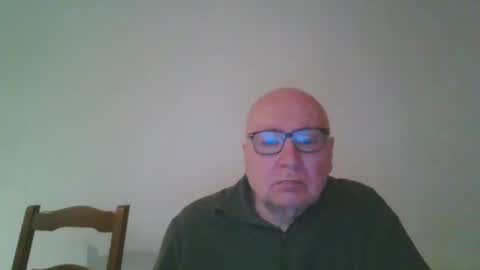 Snapshot of fra94 chatting on April 11, 2026, 8:46 pm fra94 online show from April 11, 2026, 8:46 pm