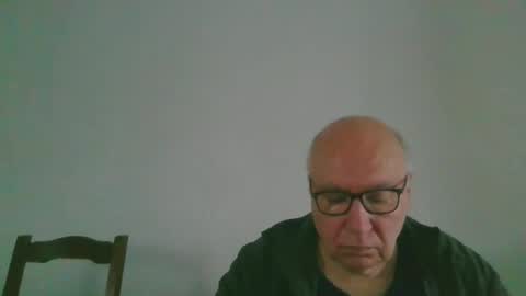 Snapshot of fra94 chatting on May 11, 2026, 1:28 pm fra94 online show from May 11, 2026, 1:28 pm