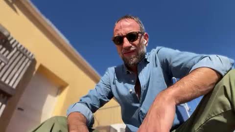 fra___ online show from October 27, 2025, 8:51 am