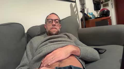 fra___ online show from November 23, 2025, 12:54 am